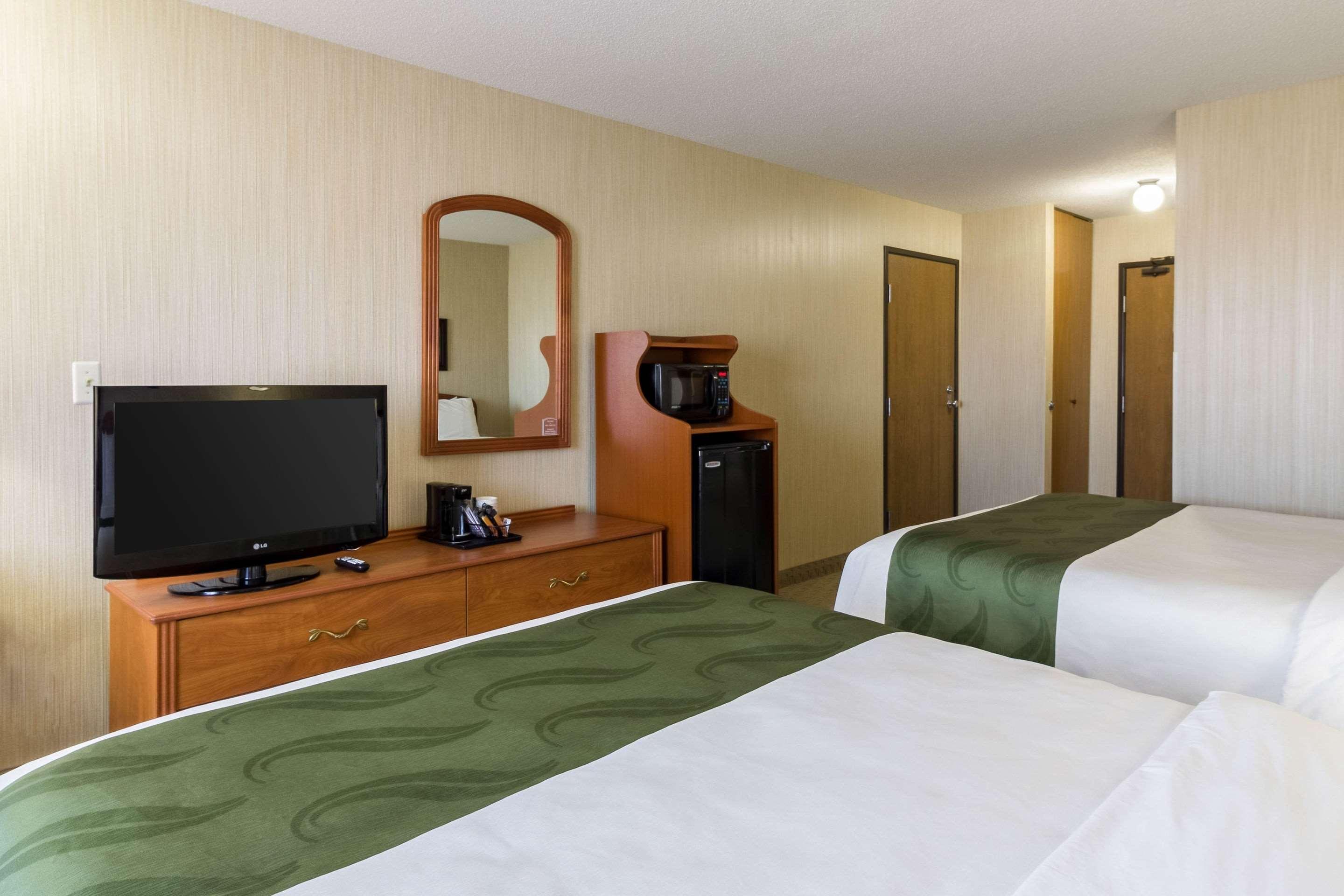 Quality Inn Marshall Mn Near University Extérieur photo