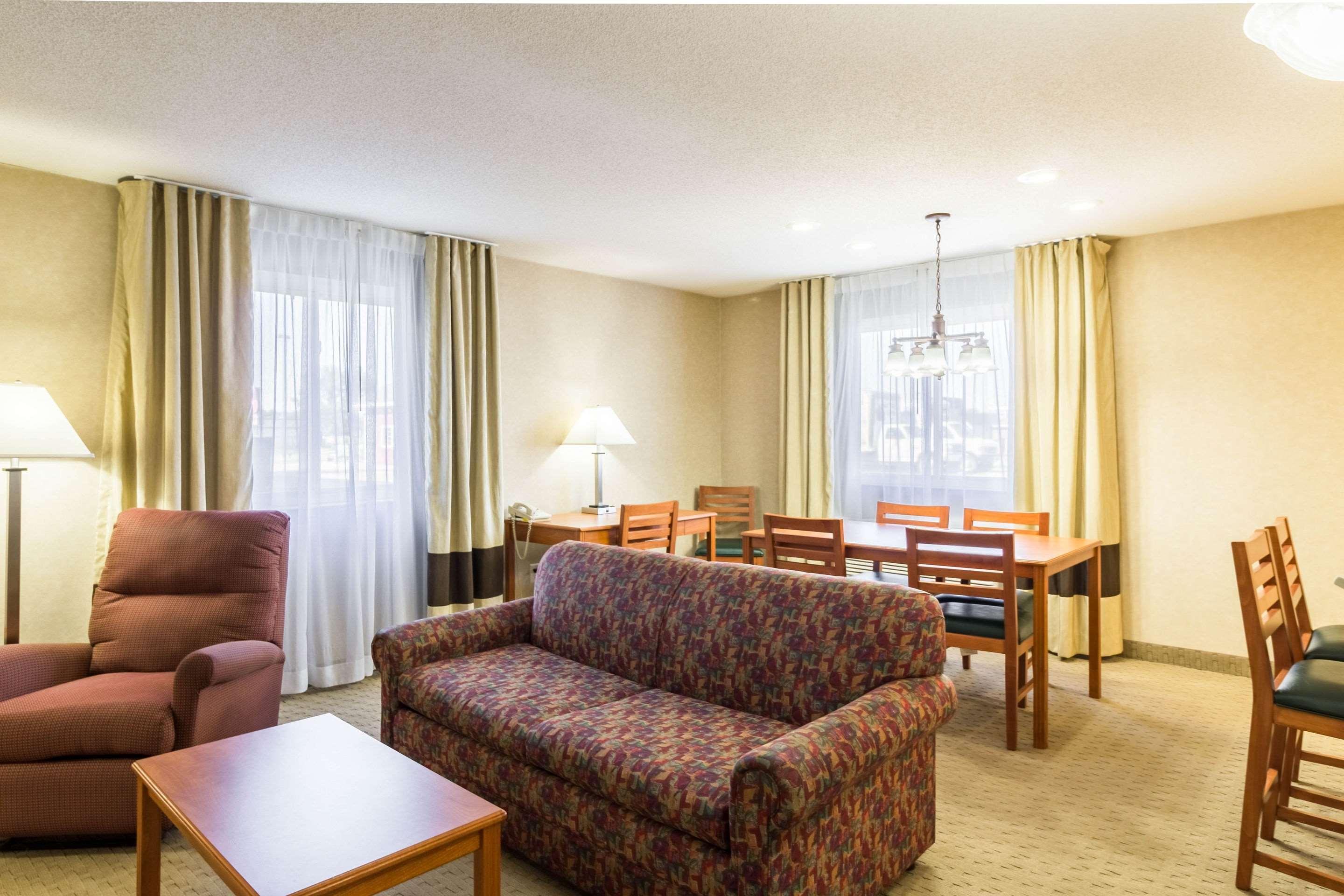 Quality Inn Marshall Mn Near University Extérieur photo