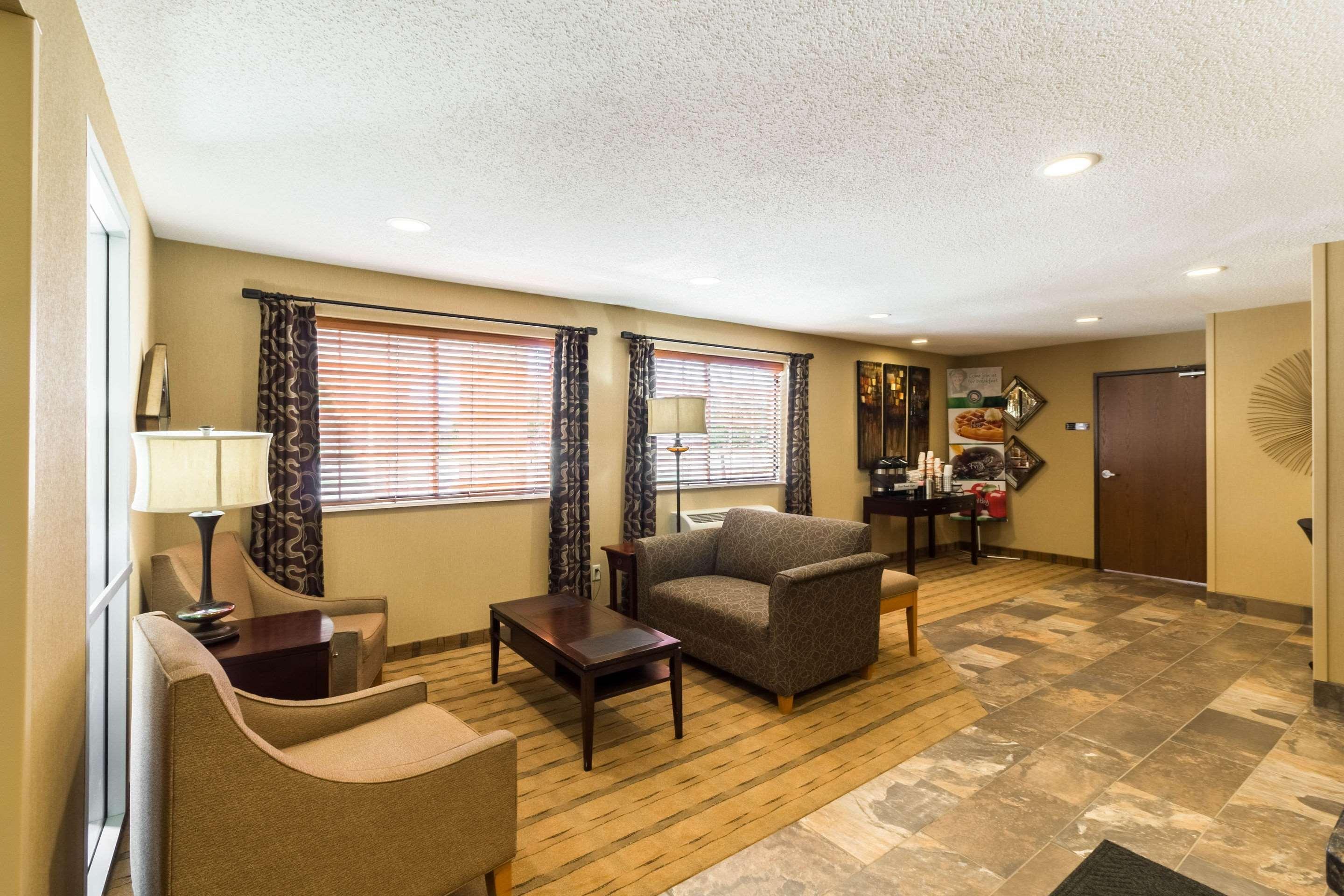 Quality Inn Marshall Mn Near University Extérieur photo