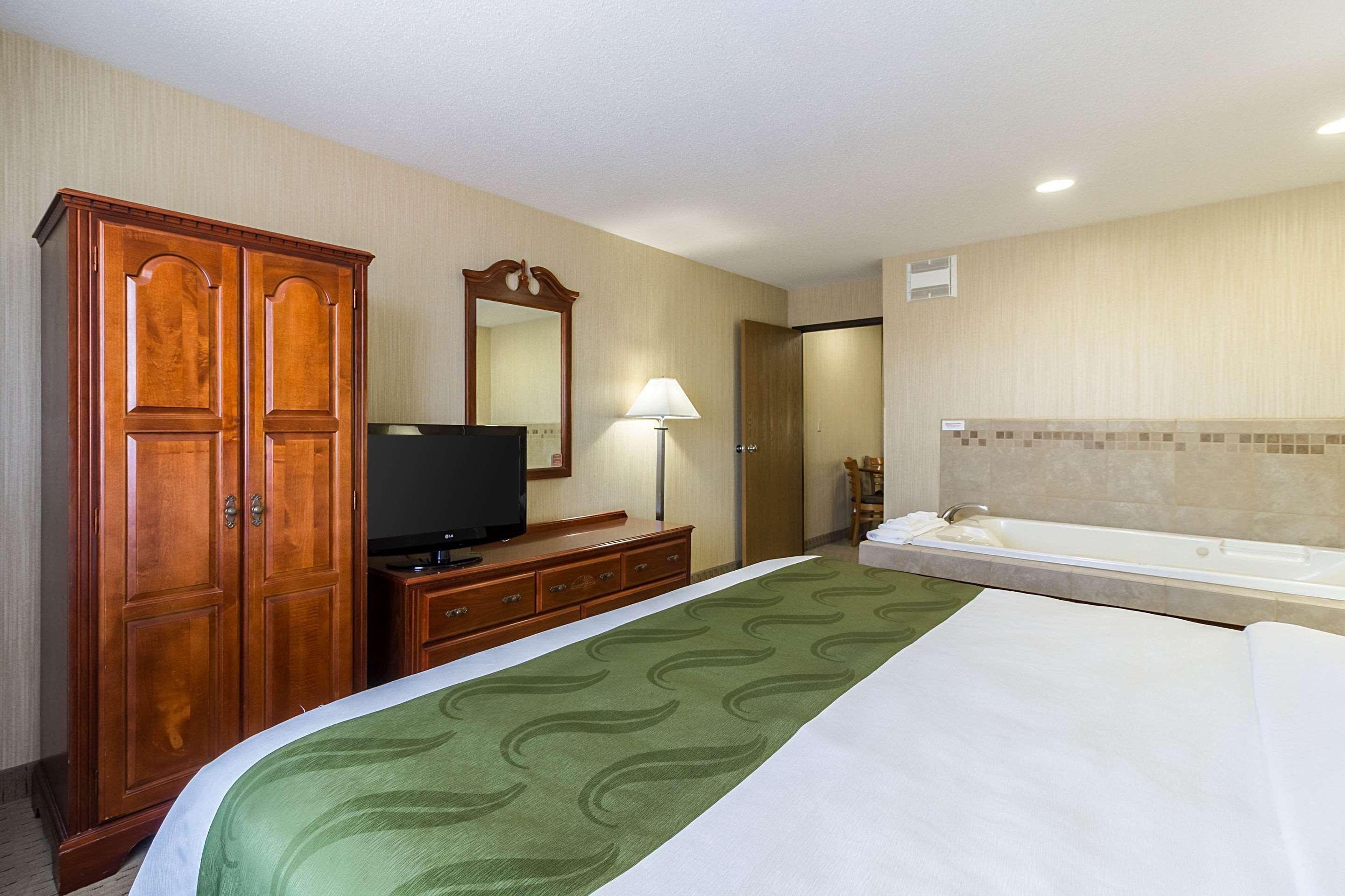 Quality Inn Marshall Mn Near University Extérieur photo