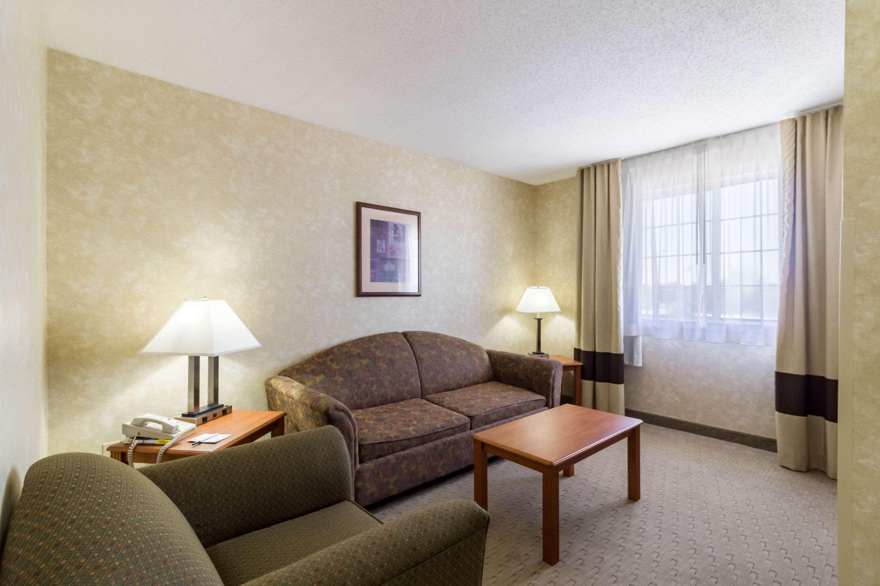 Quality Inn Marshall Mn Near University Extérieur photo