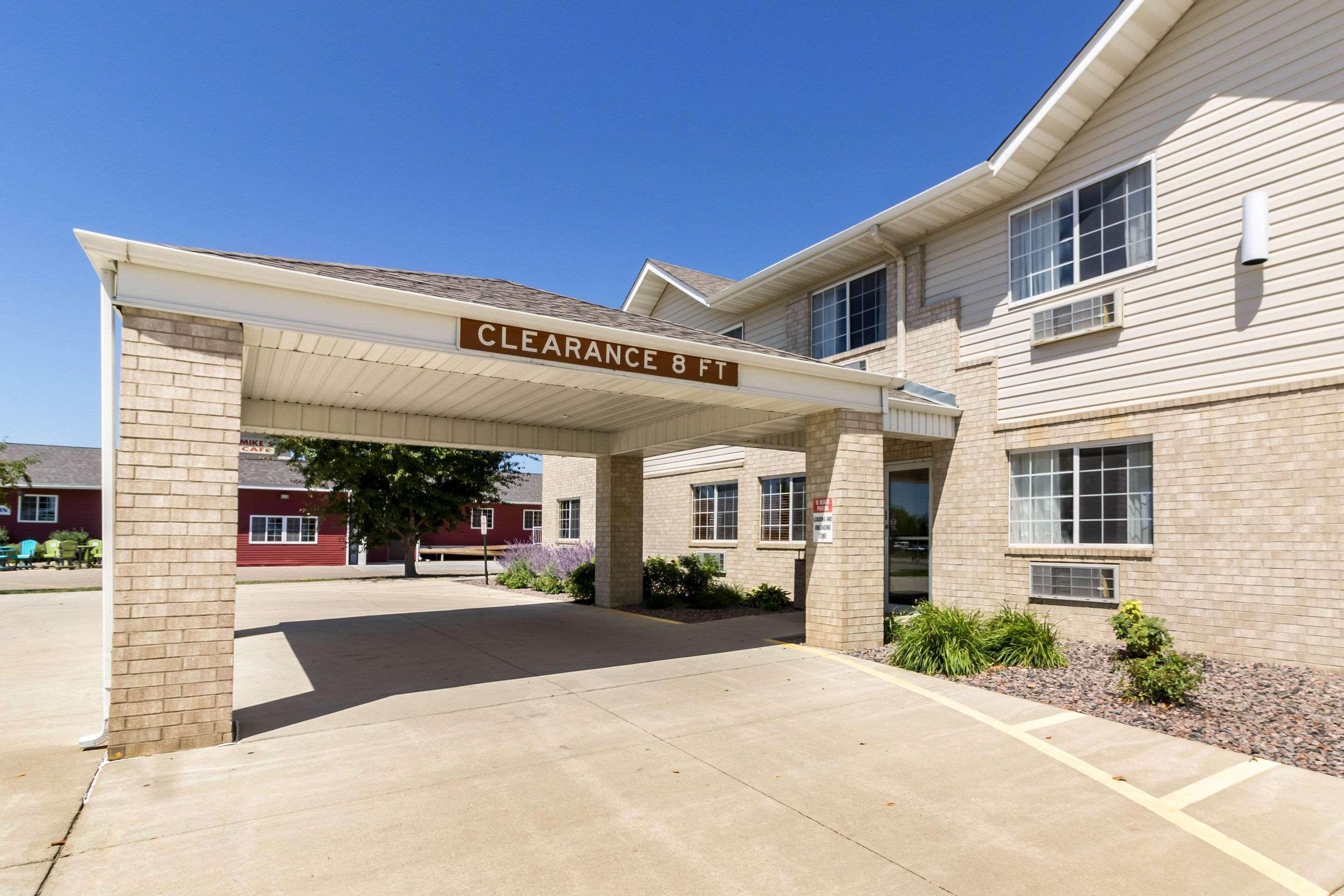 Quality Inn Marshall Mn Near University Extérieur photo