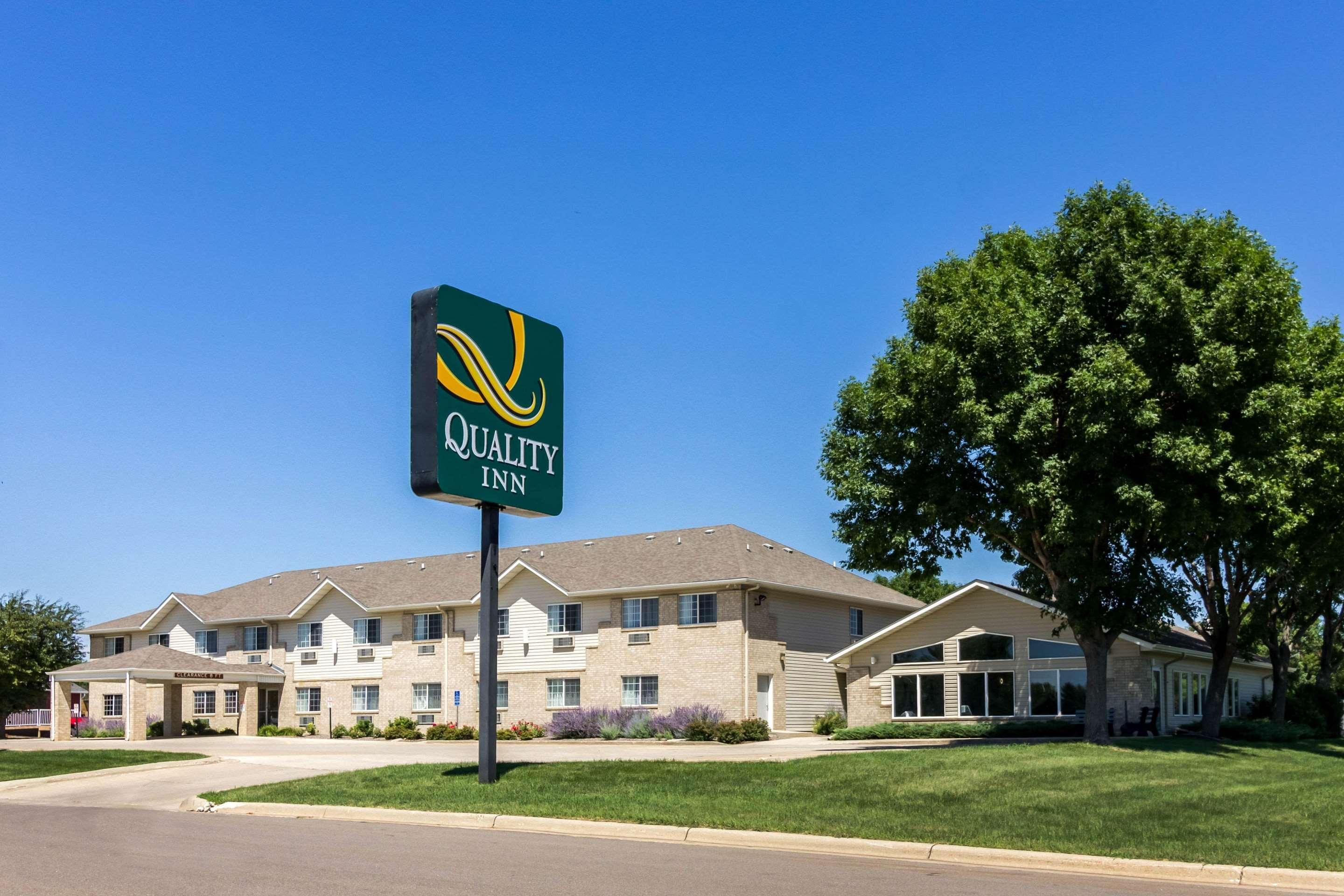 Quality Inn Marshall Mn Near University Extérieur photo